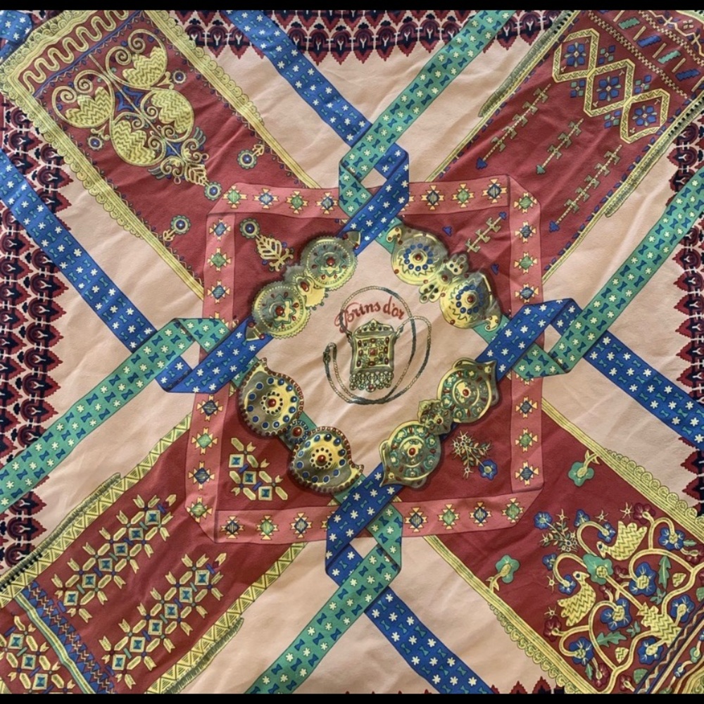 Vintage Julia Abadie Hermés Brins D'Or Silk Scarf